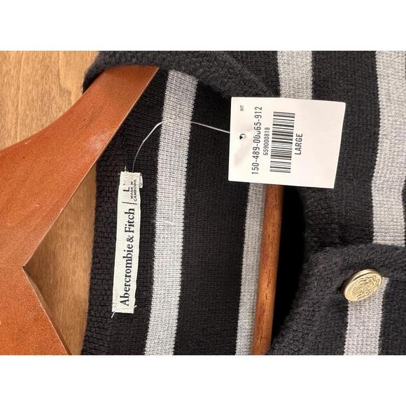NWT Abercrombie & Fitch LuxeLoft Crew Sweater Jacket Black & Gold Women’s Large - Picture 8 of 11